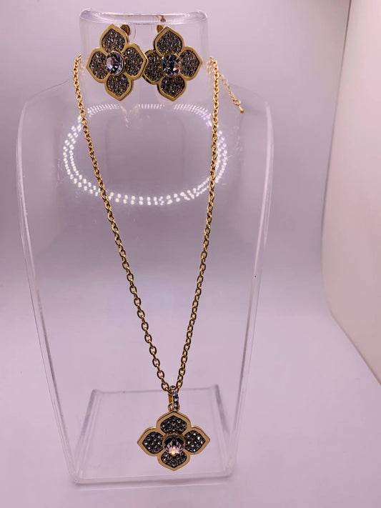 Gold Clover Love Jewelry Set