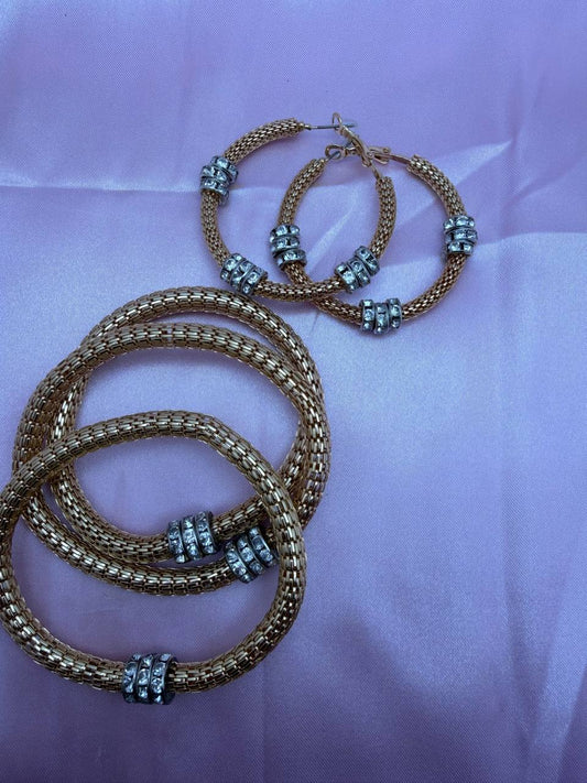 Earring and Bracelet Jewelry Set